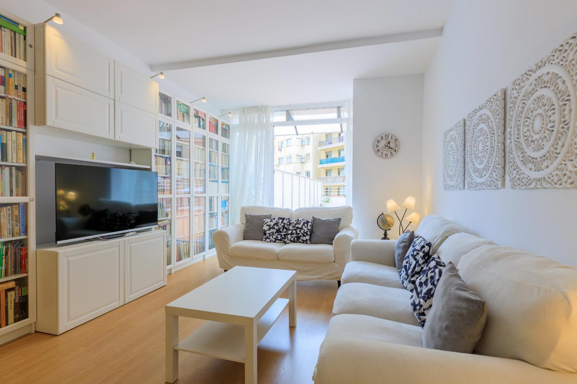 Appartamento Aparteasy - Private Terrace, 3 Bedrooms, Eixample Barcellona